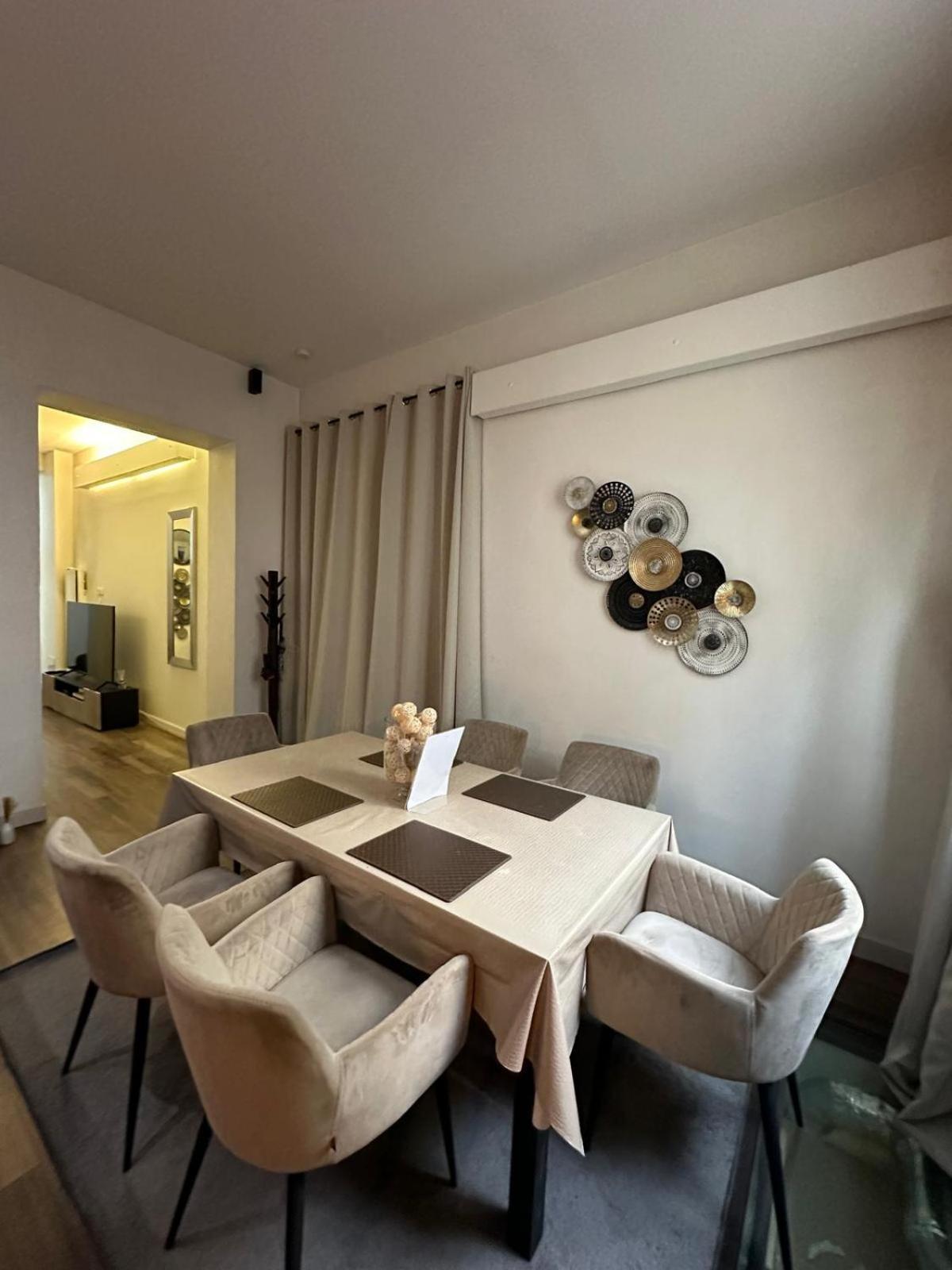 פריז Les Champs Elysees-125M2 Modern And Spacious מראה חיצוני תמונה