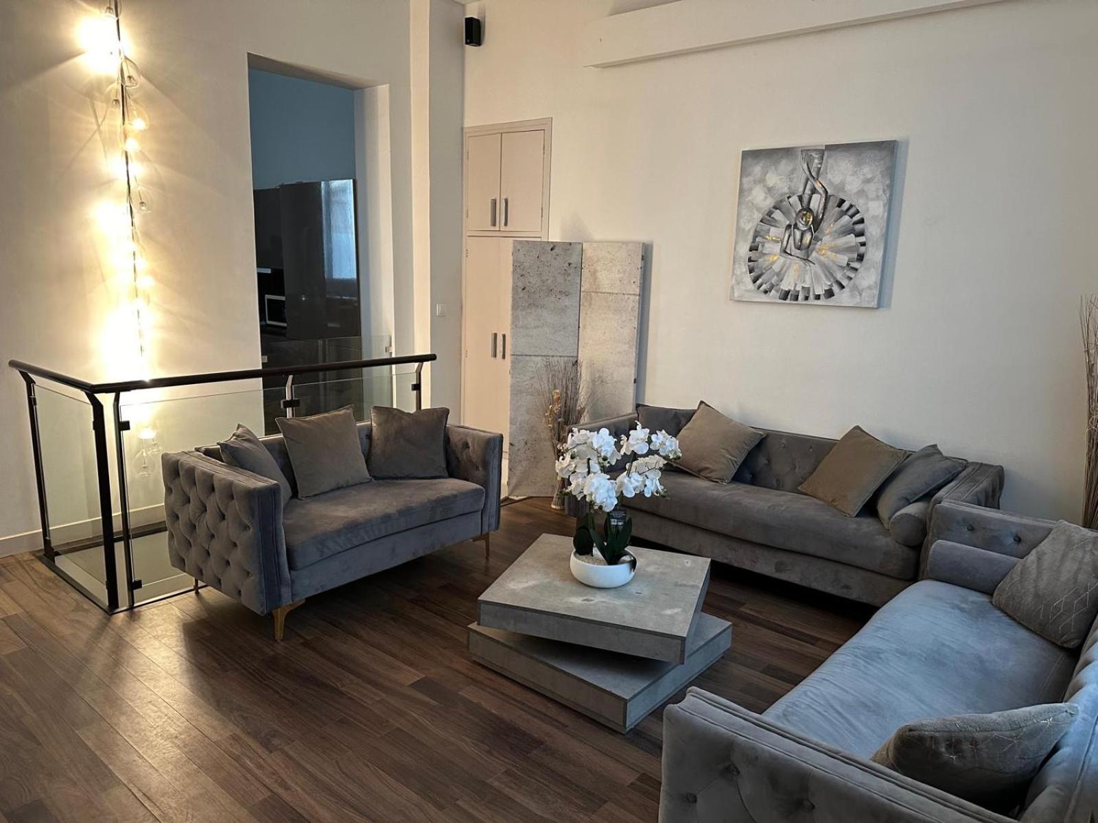 פריז Les Champs Elysees-125M2 Modern And Spacious מראה חיצוני תמונה